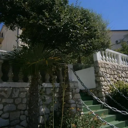 Apartamento Ferienwohnung In Mit Terrasse Und Garten *