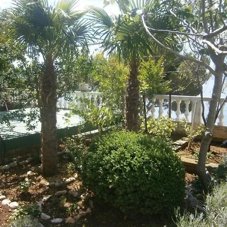 Ferienwohnung In Mit Terrasse Und Garten Apartamento